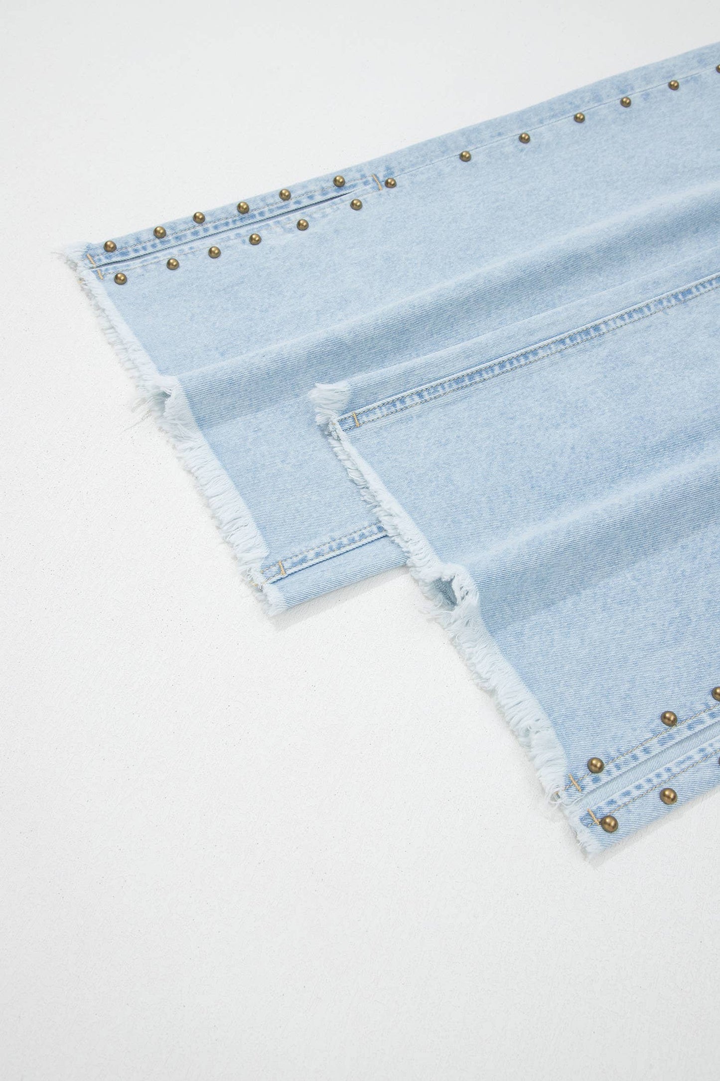 Studded Side Slit Leg Frayed Pocketed Wide Leg Jeans