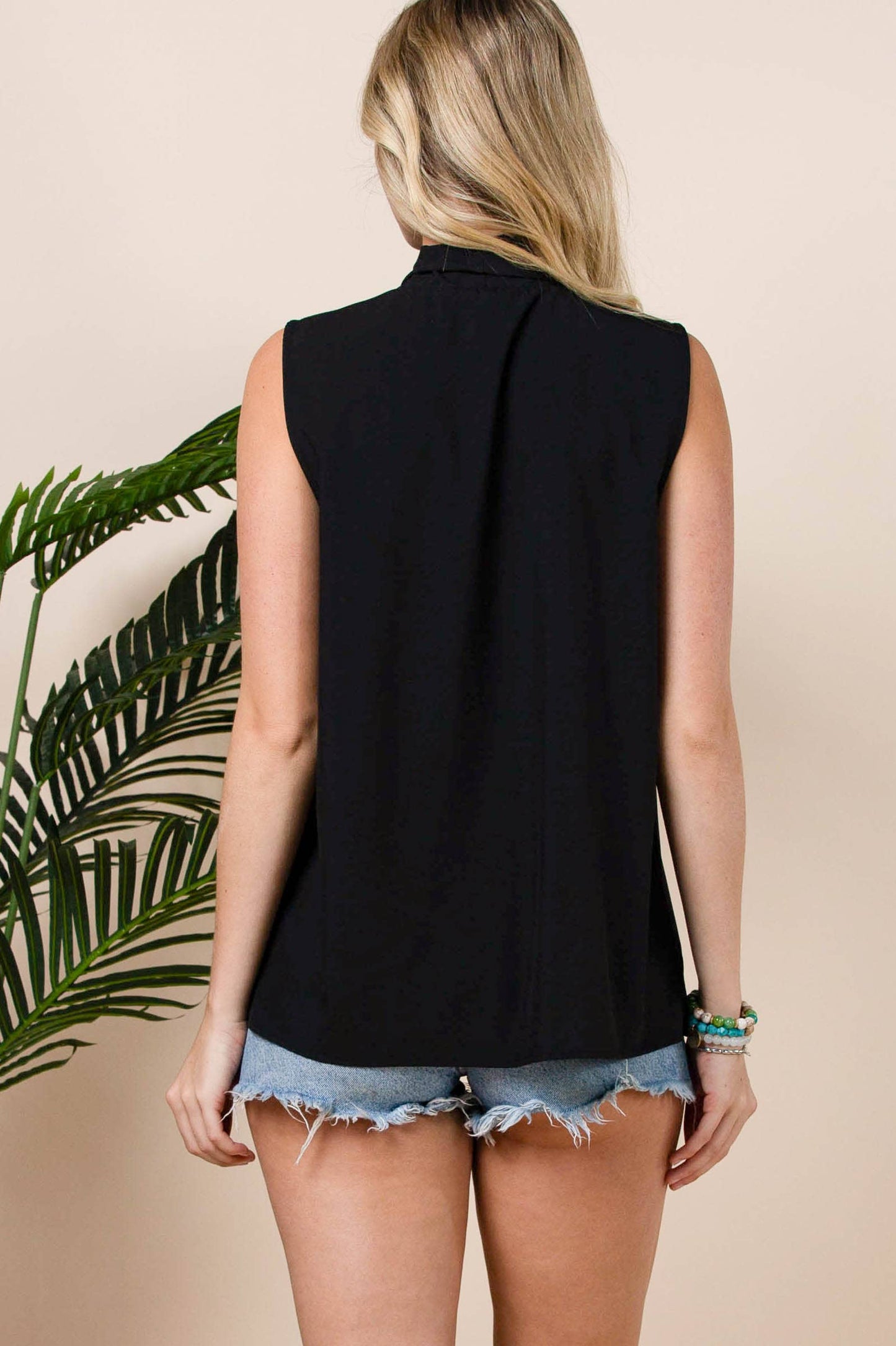 FREE SPIRIT DREAMER Series: Boho & Free-People loving styles. MAY FRONT TIE SLEEVELESS WOVEN BLOUSE