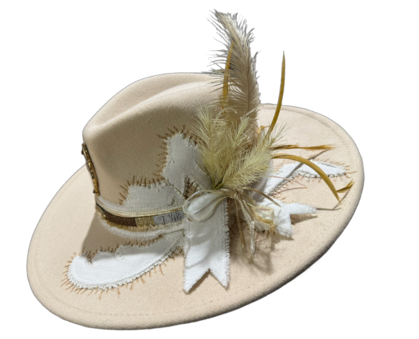 The 406 Mad Hattie. Meet "Ellie Mae". (Creme, Sliced Aggate, Soft Touches, Fedora)