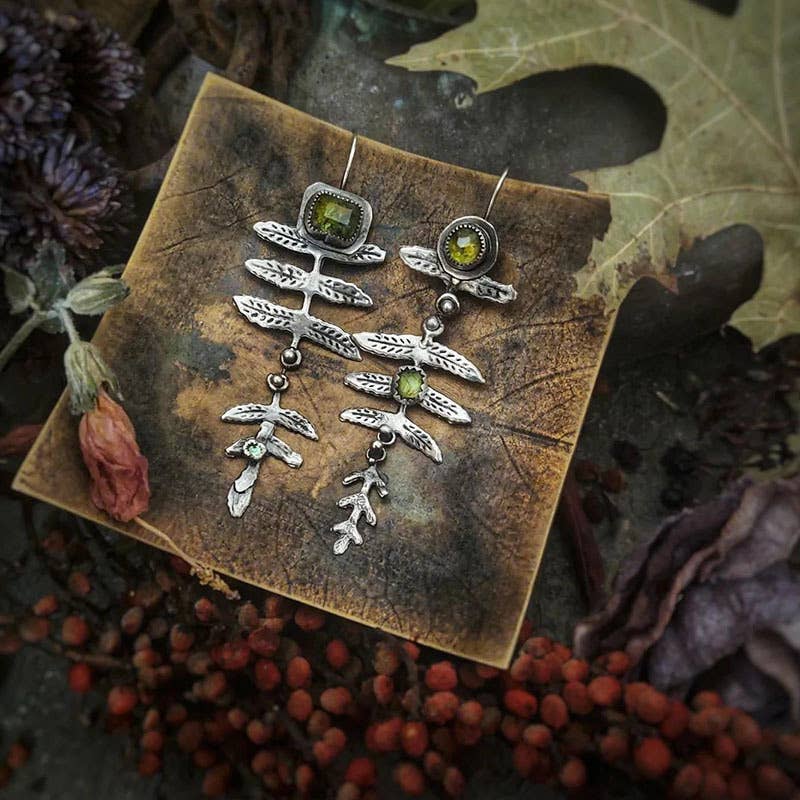 "Ripples of YELLOWSTONE" Jewelry: Leaf inlaid olive green rhinestone earrings