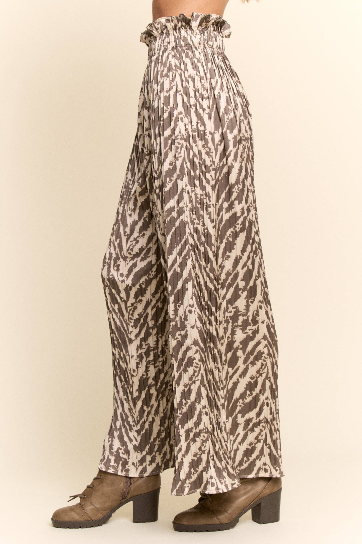 FREE SPIRIT DREAMER Series: LONG-SLEEVEM BLOUSE WIDE LEG PLEATED PANTS