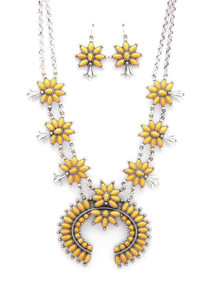 Montana Boho Western Spirit: HORSE SHOE DESIGN FLORAL NECKLACE &  EARRING SET