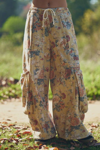 FLOWER PRINTED DENIM WAIST DROPPED POCKETS PANT—FREE SPIRIT DREAMER Series
