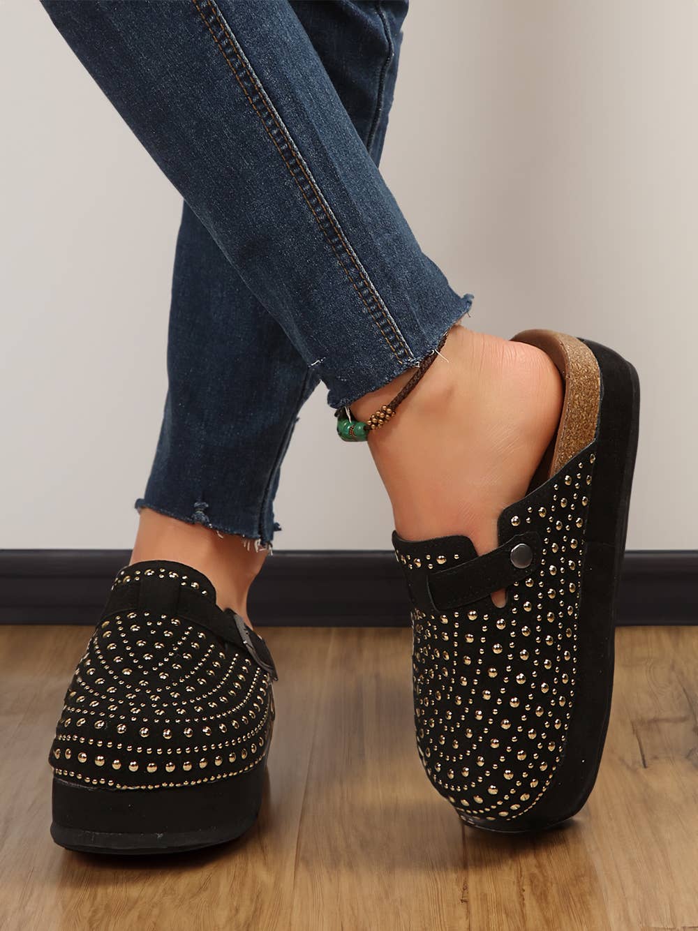 FREE SPIRIT DREAMER Series: Rivet Buckle Closed Toe Platform Slippers