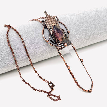 Rocky Mountain Spirit Jewelry: Vingtage Sword-Shaped Stone Crystal Pendant Necklace