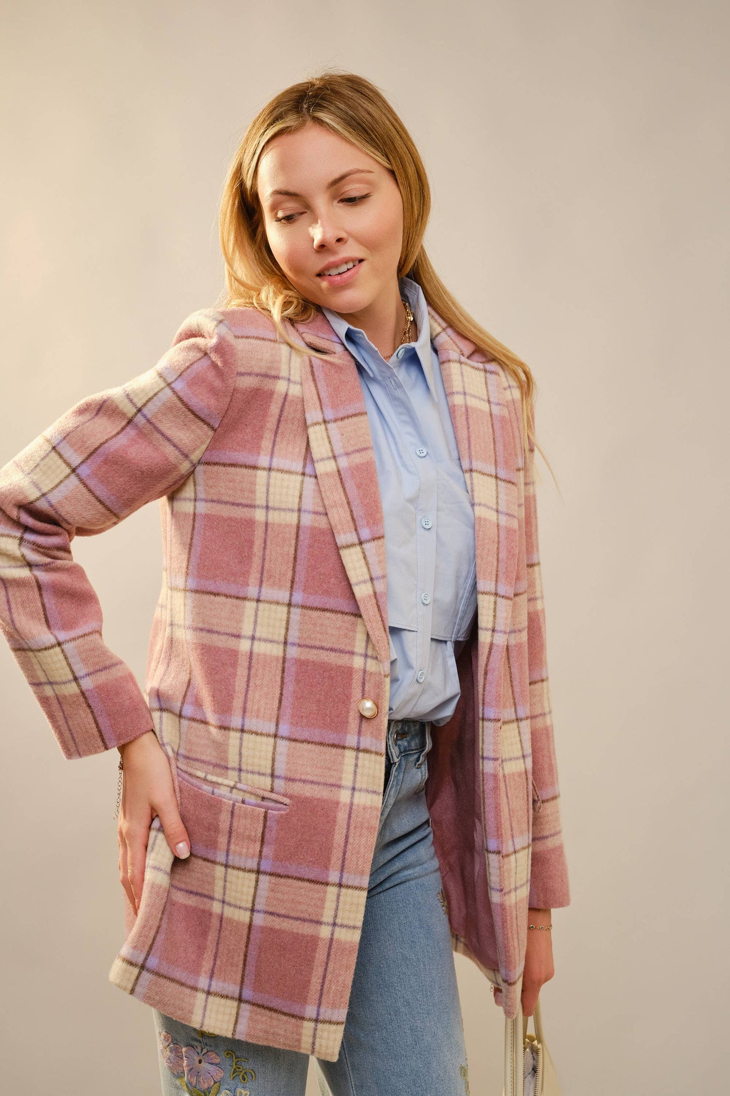 FREE SPIRIT DREAMER: Boho & Free-People loving styles. Plaid Pearl Button Blazer