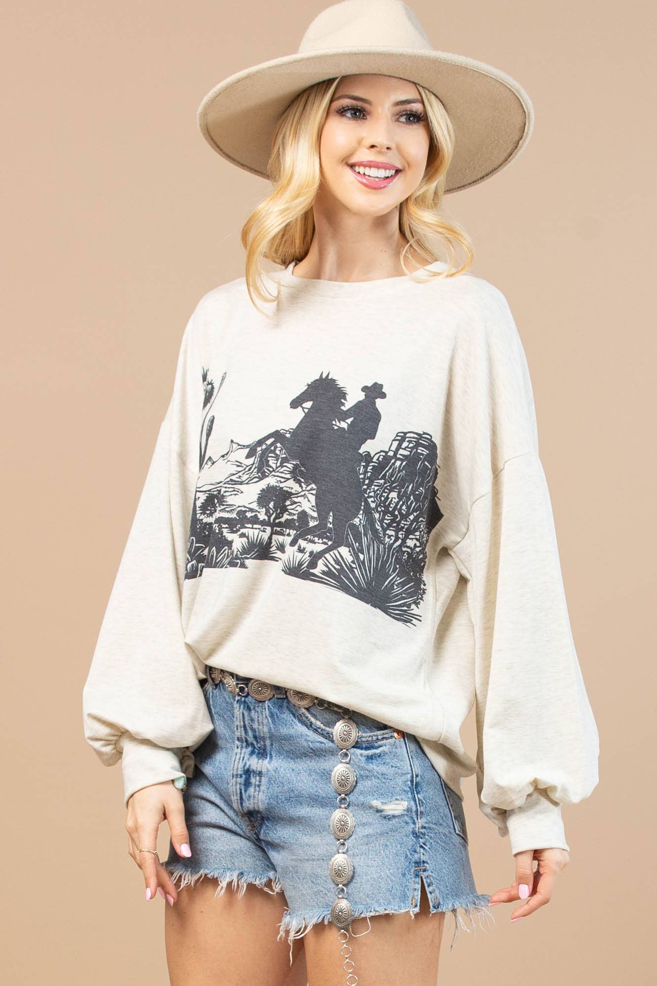 Montana Boho/Western Spirit Fashion: WYOMING WESTERN GRAPHIC SWEATSHIRT