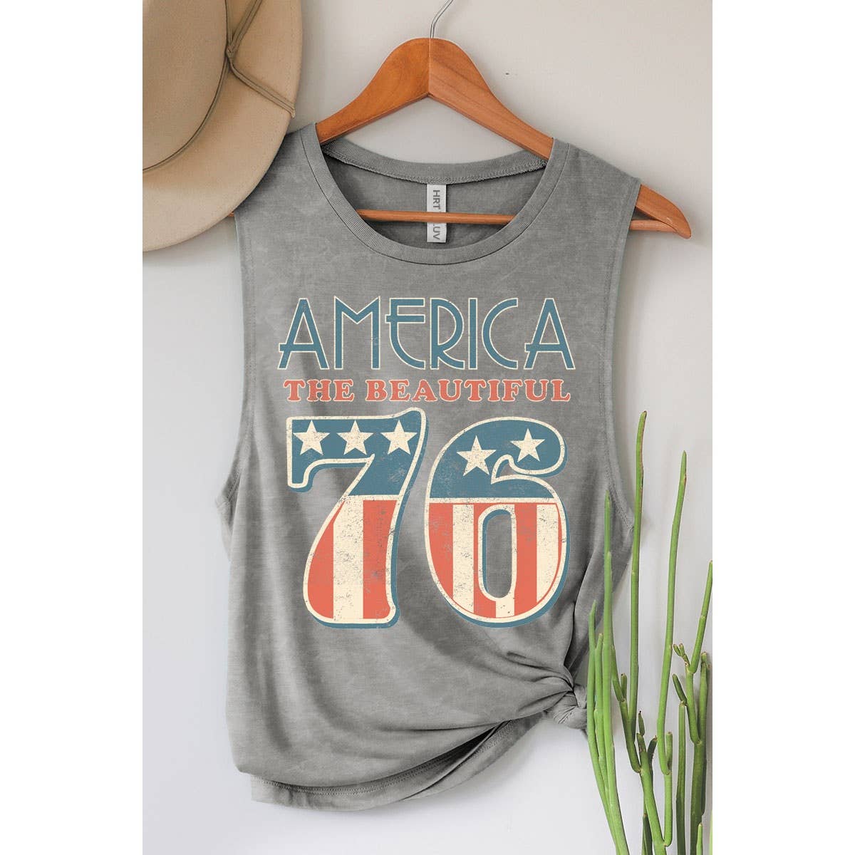 AMERICA 76 GRAPHIC TANK TOP: Montana Boho Western Spirit Fashion