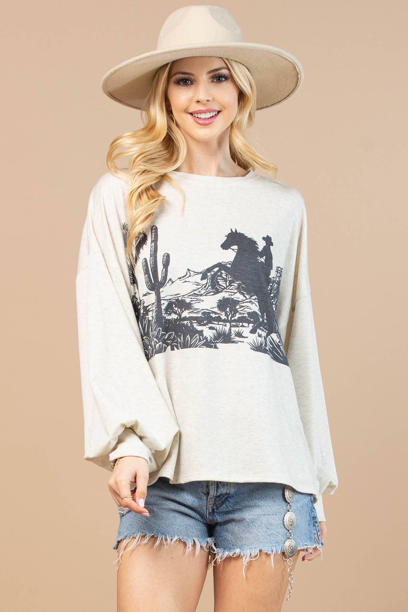 Montana Boho/Western Spirit Fashion: WYOMING WESTERN GRAPHIC SWEATSHIRT