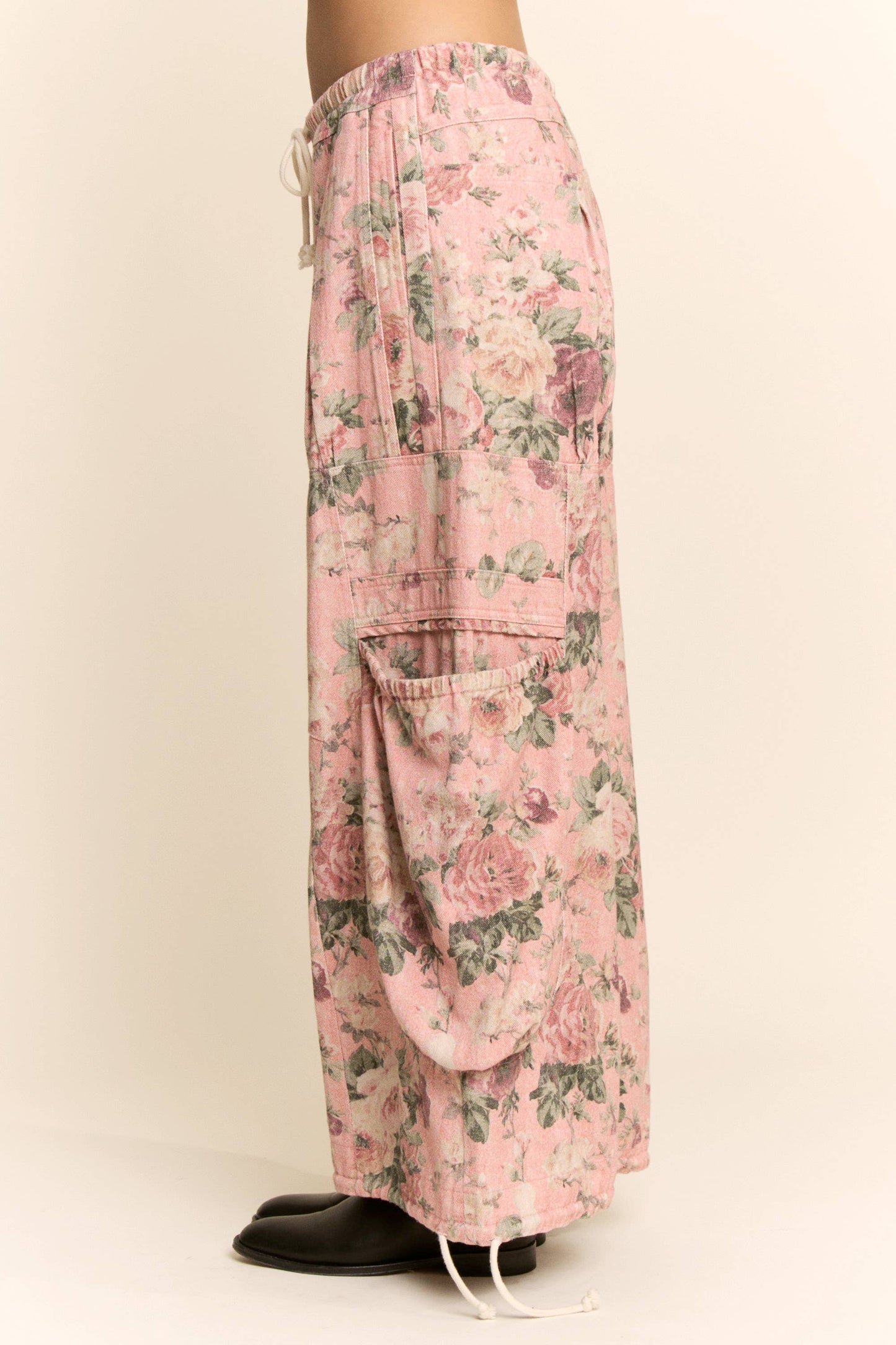 FLOWER PRINTED DENIM WAIST DROPPED POCKETS PANT—FREE SPIRIT DREAMER Series