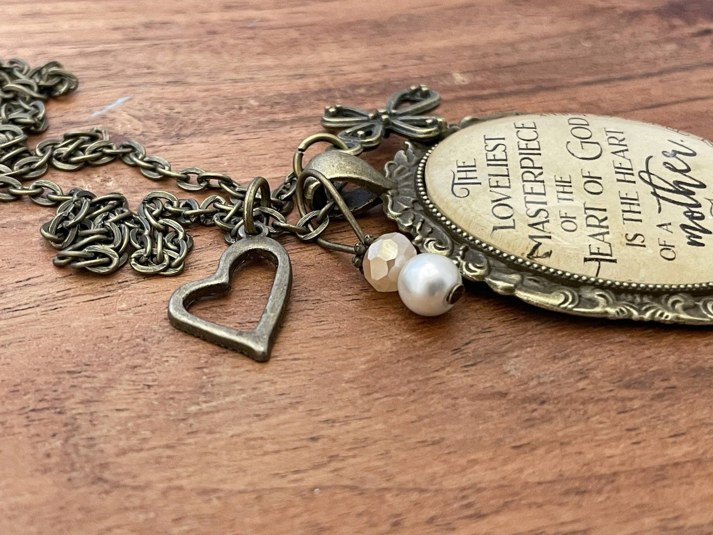 The loveliest masterpiece of the Heart of God Mom necklace
