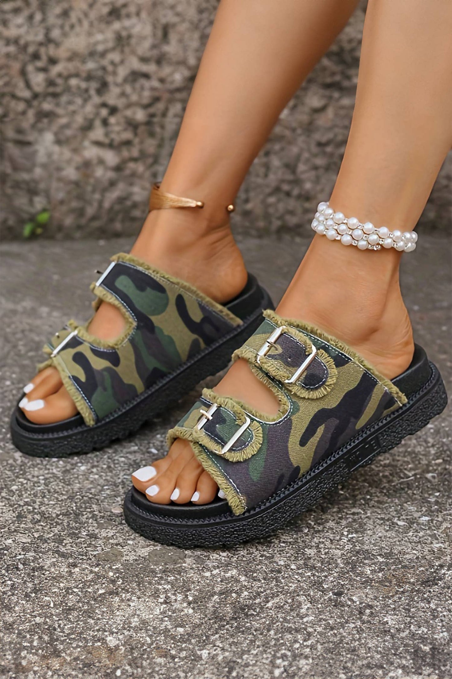 HOT—2026: CAMO-GIRLCamouflage Frayed Trim Hollow Out Retro Sandals