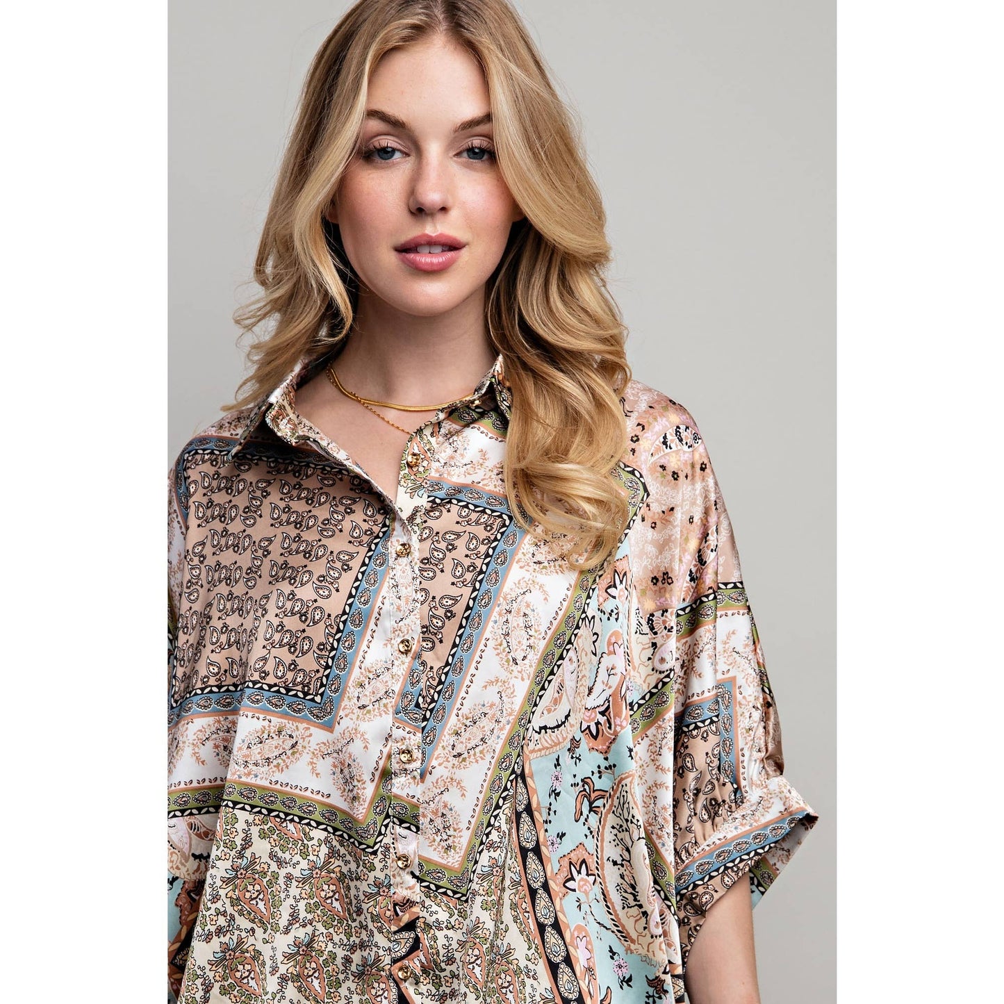Simply Irresistible, Be the showstopper: LIGHT SATIN PRINT SHIRT