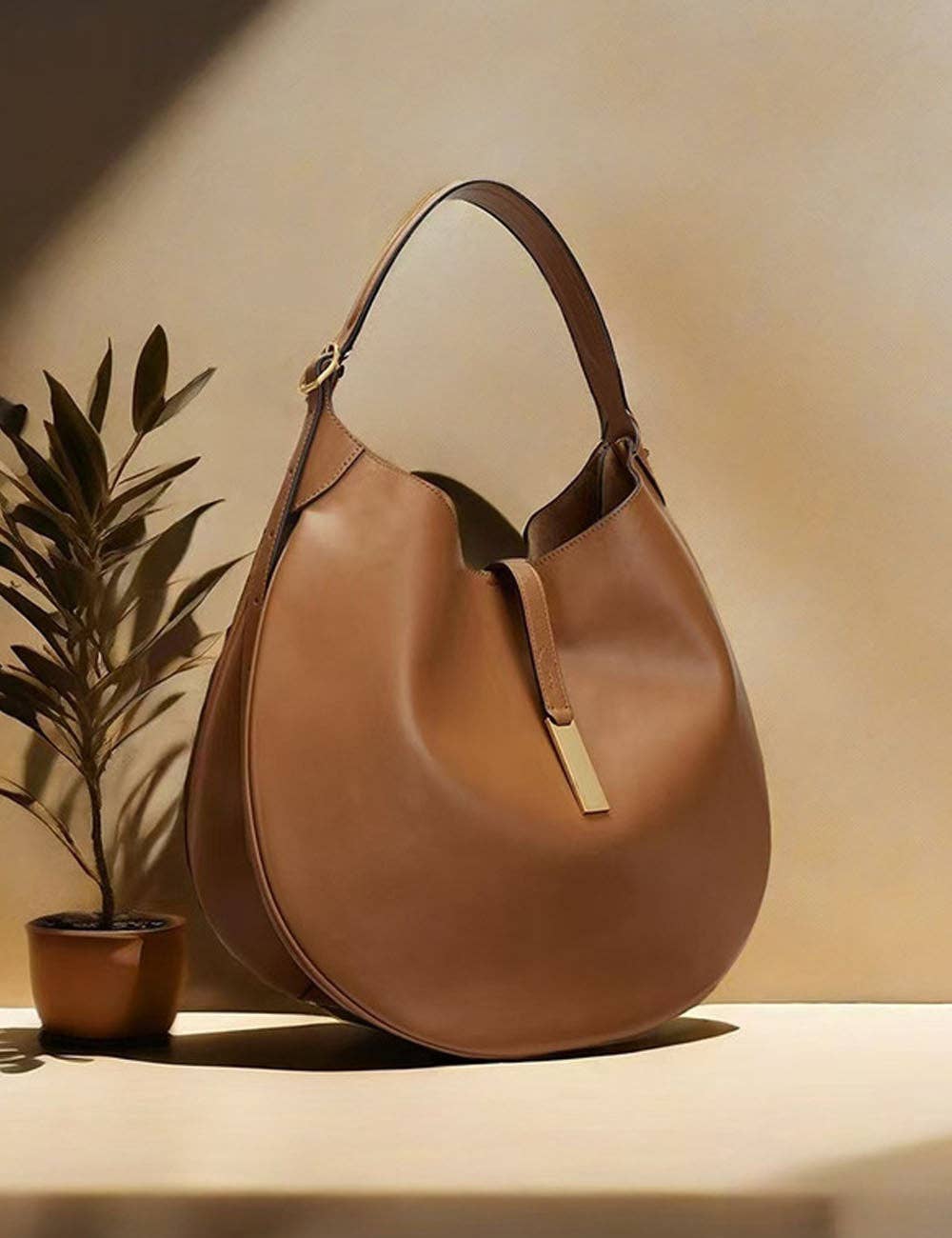 Trendy Suede Splicing Leather Tote Crescent Handbag: Montana Boho Western Spirit Fashion
