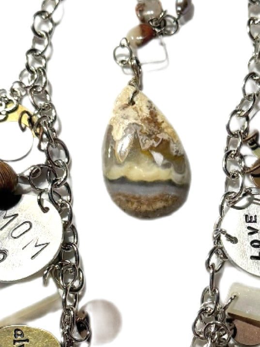 Momma Necklace (Double Heart
