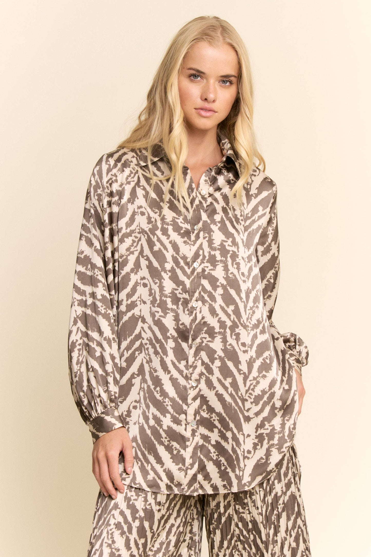 FREE SPIRIT DREAMER Series: LONG-SLEEVEM BLOUSE WIDE LEG PLEATED PANTS
