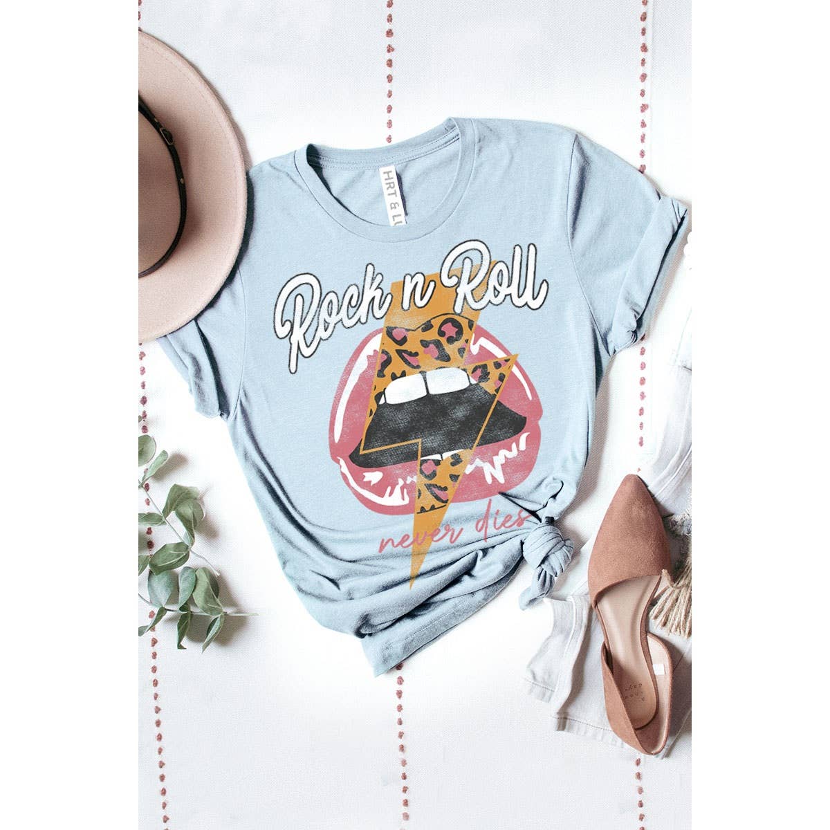 FREE SPIRIT DREAMER Series: ROCK AND ROLL NEVER DIES WASHED GRAPHIC TEE