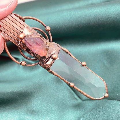 Rocky Mountain Spirit Jewelry: Vingtage Sword-Shaped Stone Crystal Pendant Necklace