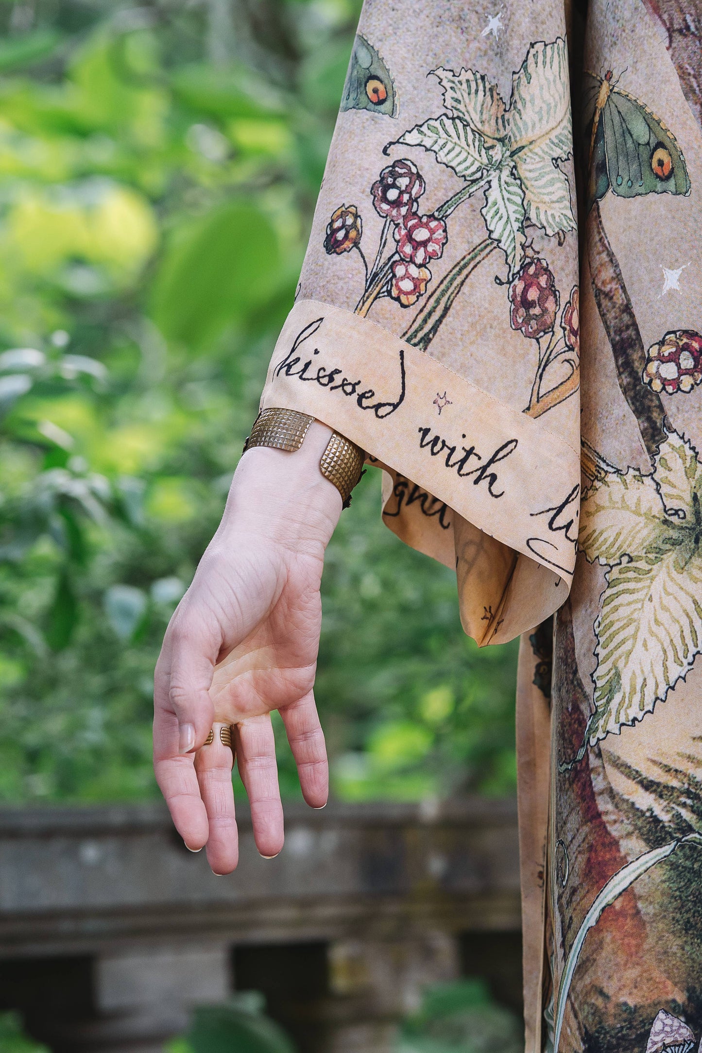 Duster: Lovelight Opera Duster Kimono Robe w/woodland deer & swallow