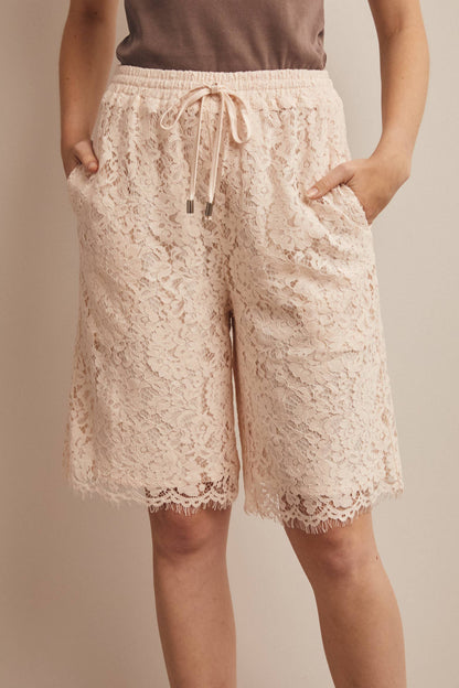 Simply Irresistible, Be the showstopper: Lace Bermuda Shorts