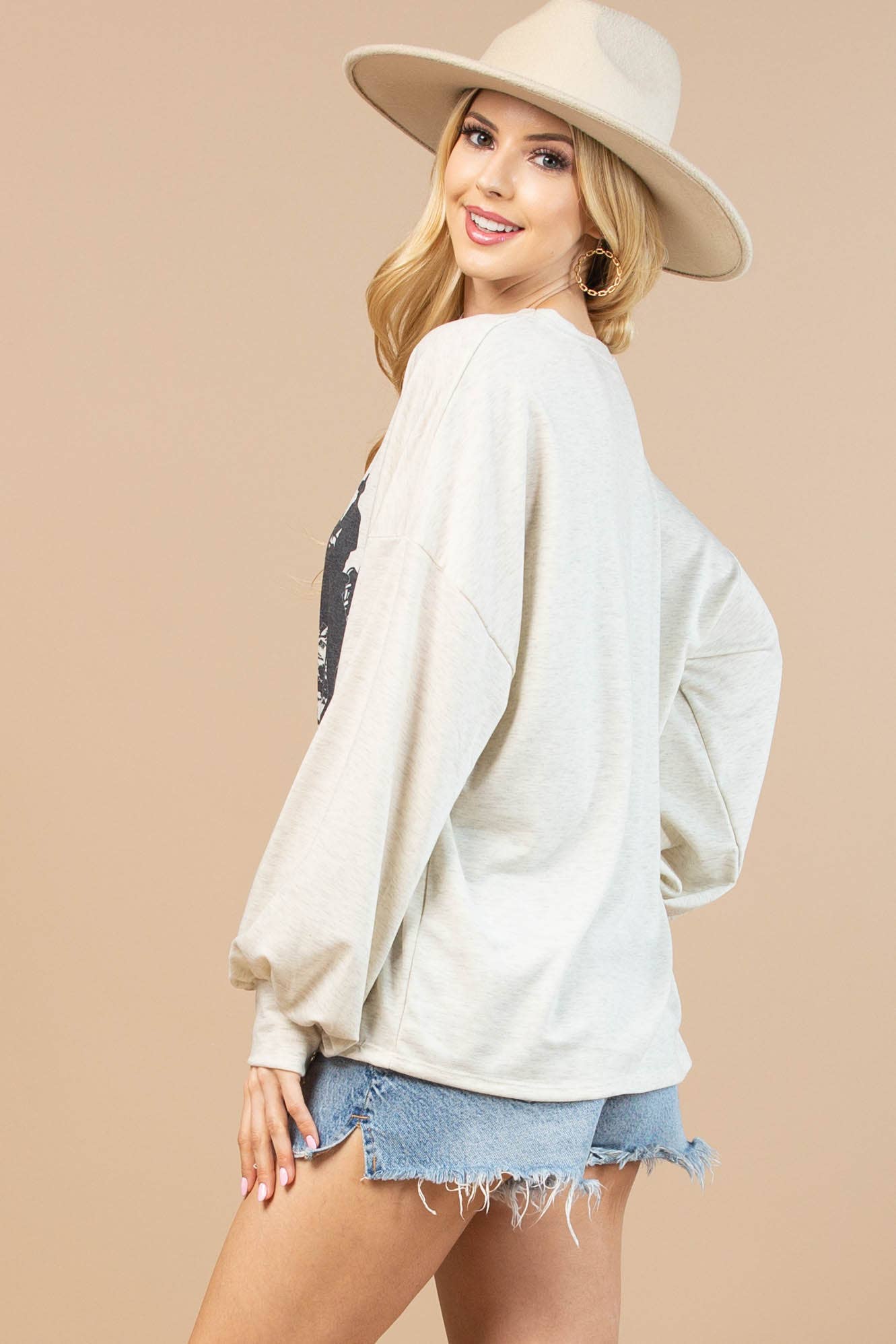 Montana Boho/Western Spirit Fashion: WYOMING WESTERN GRAPHIC SWEATSHIRT