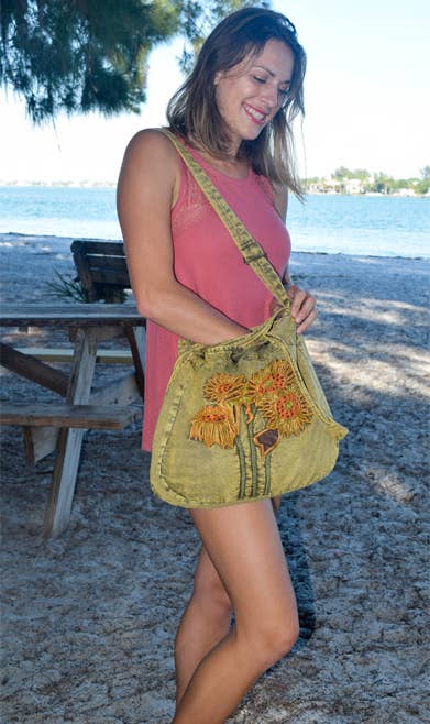 FREE SPIRIT DREAMER Series: Sunflower Design Drawstring Crossbody Bag