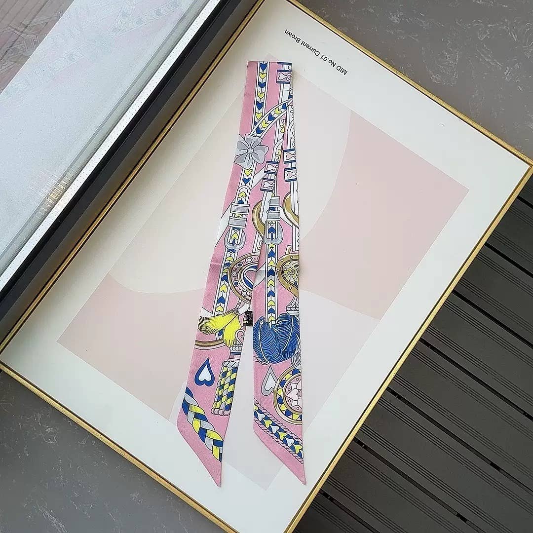 BRAID BELT HEART ICON PRINT SILKY TWILLY SCARF (Pink)