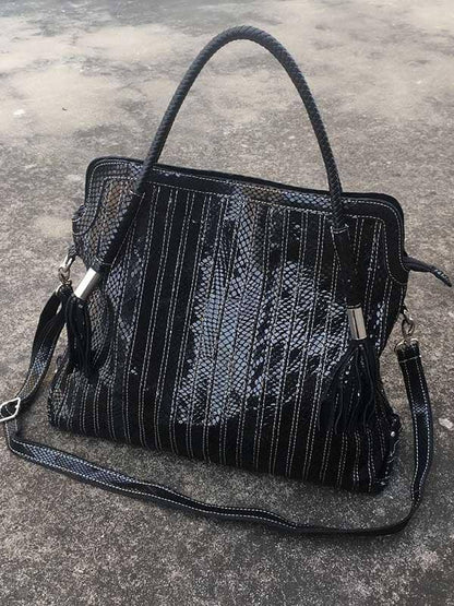 Montana Boho Western Spirit Fashion: This yummy fashion speaks to your boho western spirit, and this statement is a true Yellowstone-Vibe: Split-joint Striped Shoulder Sling Leather Bag