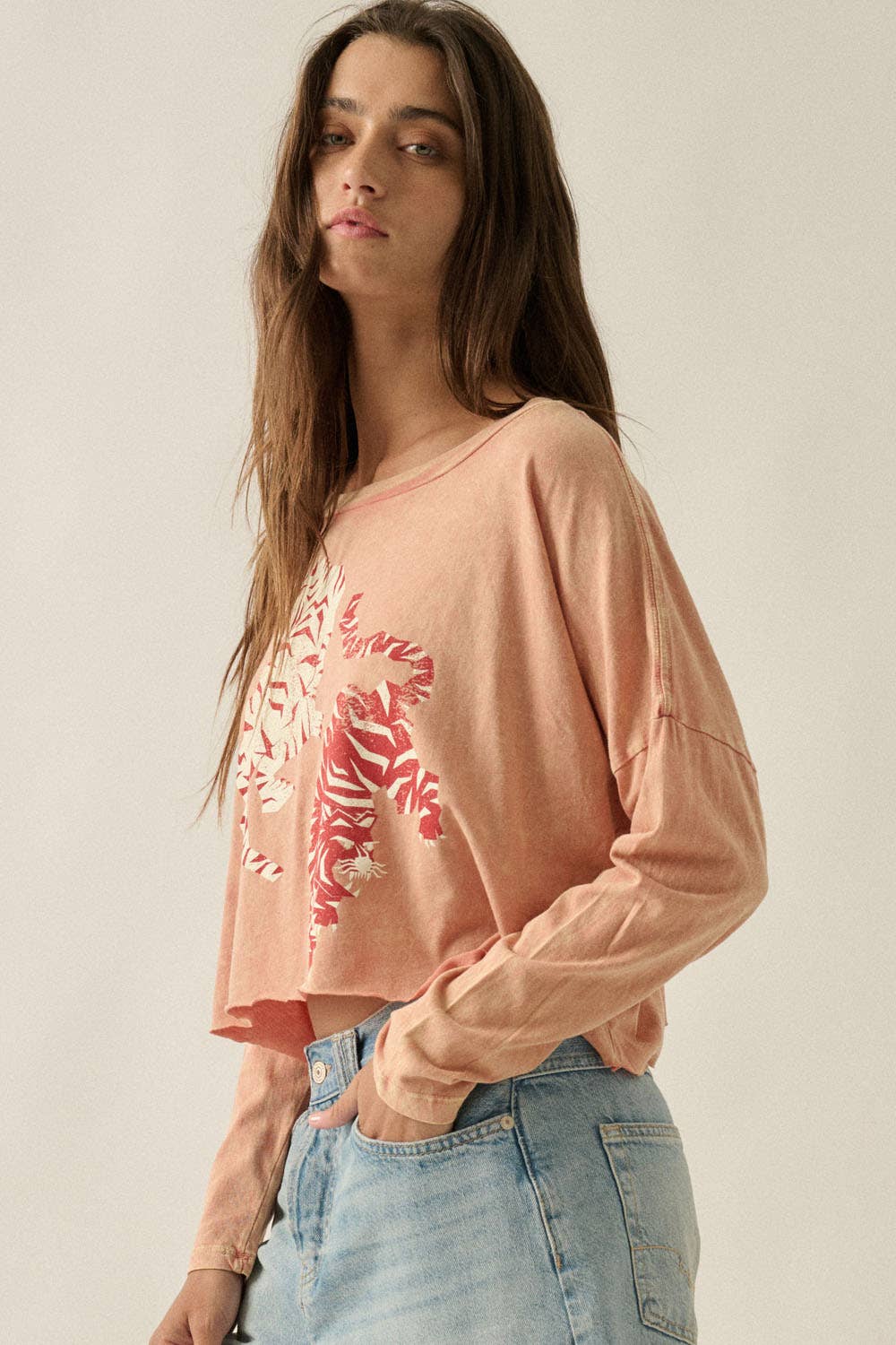 Montana BOHO: Vintage Tigers Cropped Long-Sleeve Graphic Tee