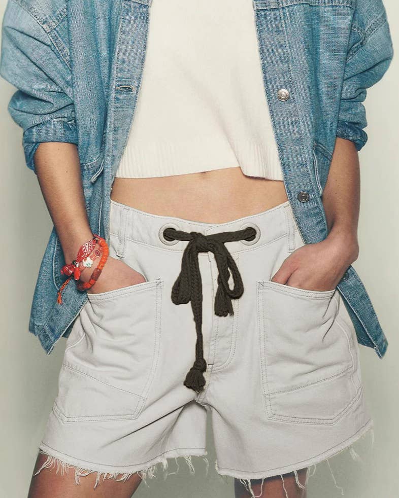 Street Style Drawstring Pocket Denim Shorts— Montana Boho Western Spirit Fashion: This yummy fashion speaks to your boho western spirit, and this statement is a true Yellowstone-Vibe.