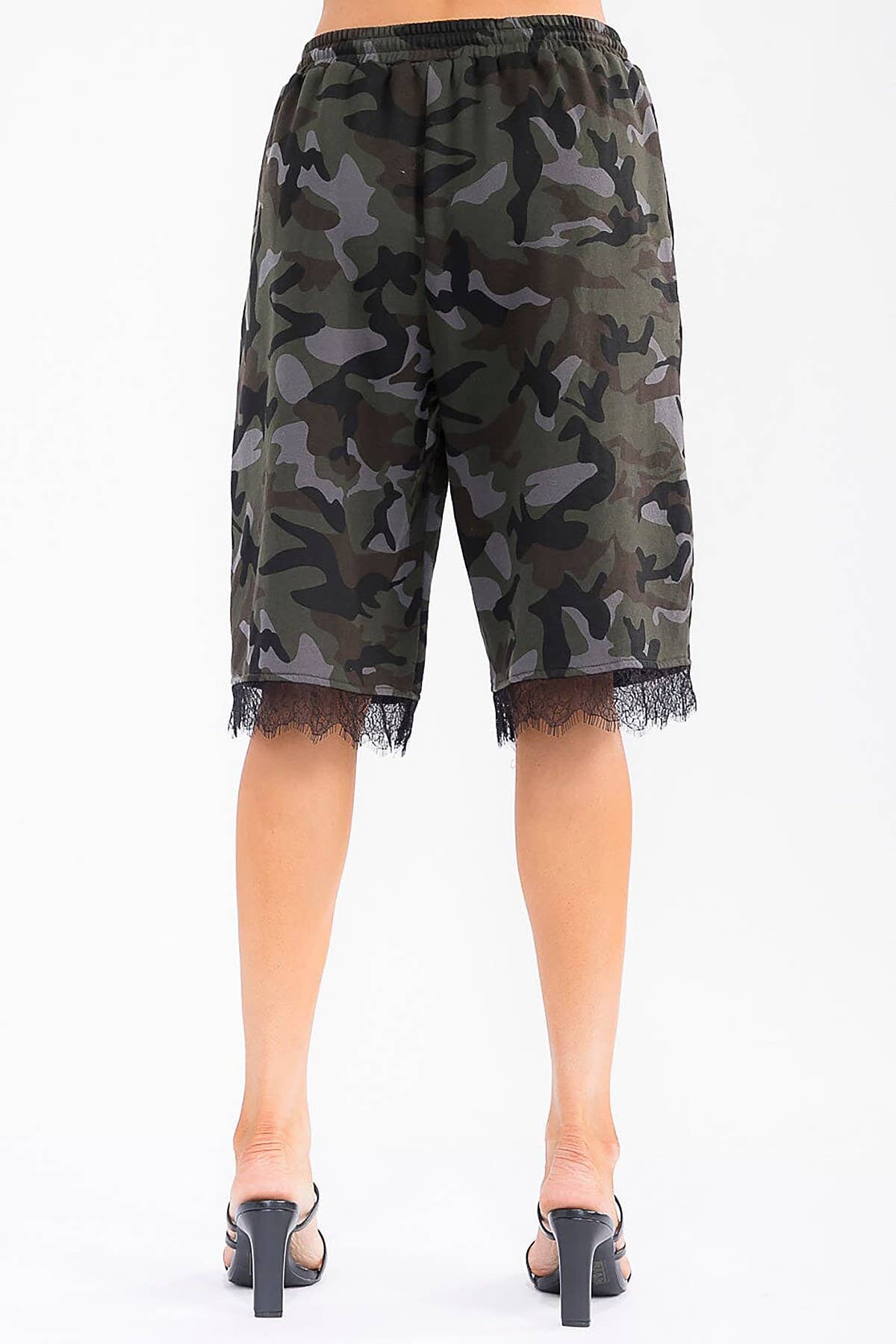 HOT—2026: CAMO-GIRL: CAMO PRINT LACE TRIM POCKETS SIDE DRAWSTRING PANTS