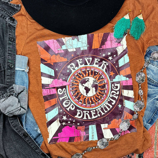 Never Stop Dreaming Everyday Tee (T-Shirt(